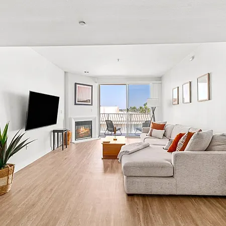 Appartement Stylish 2Br With Marina Views & Pool